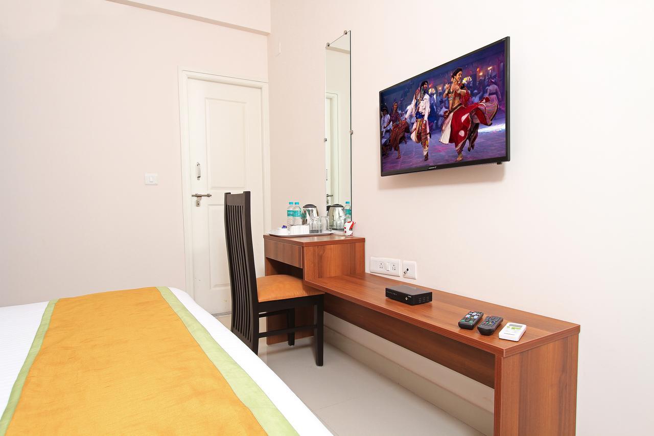 Arra Suites Kempegowda Airport Hotel Bangalore Buitenkant foto